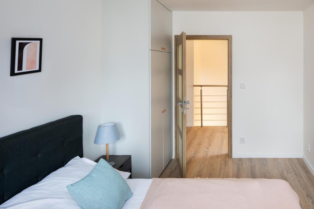 Вилла Minimalistic House In Vinohrady By Prague Days Экстерьер фото