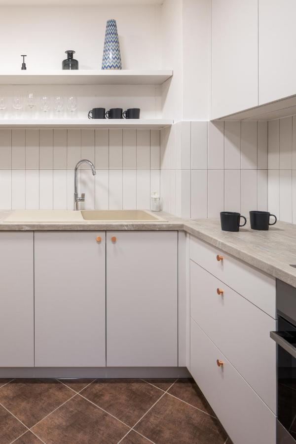Вилла Minimalistic House In Vinohrady By Prague Days Экстерьер фото
